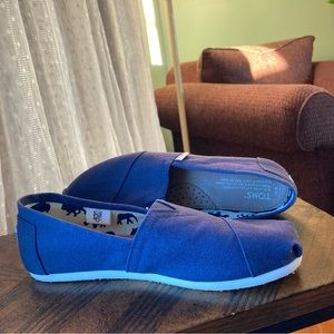 NWOB Toms Navy